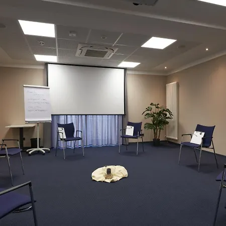 מלון Marco Polo 3*